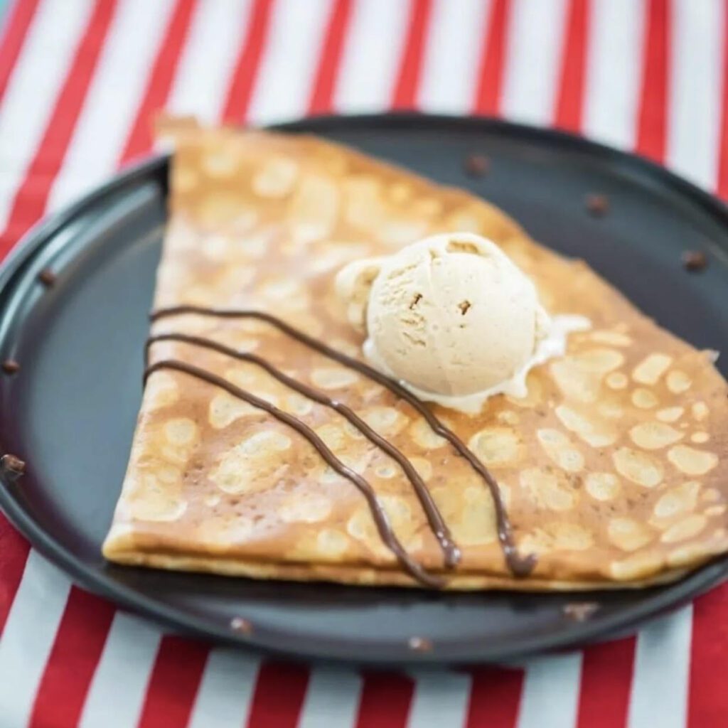 crepes christmas food in france