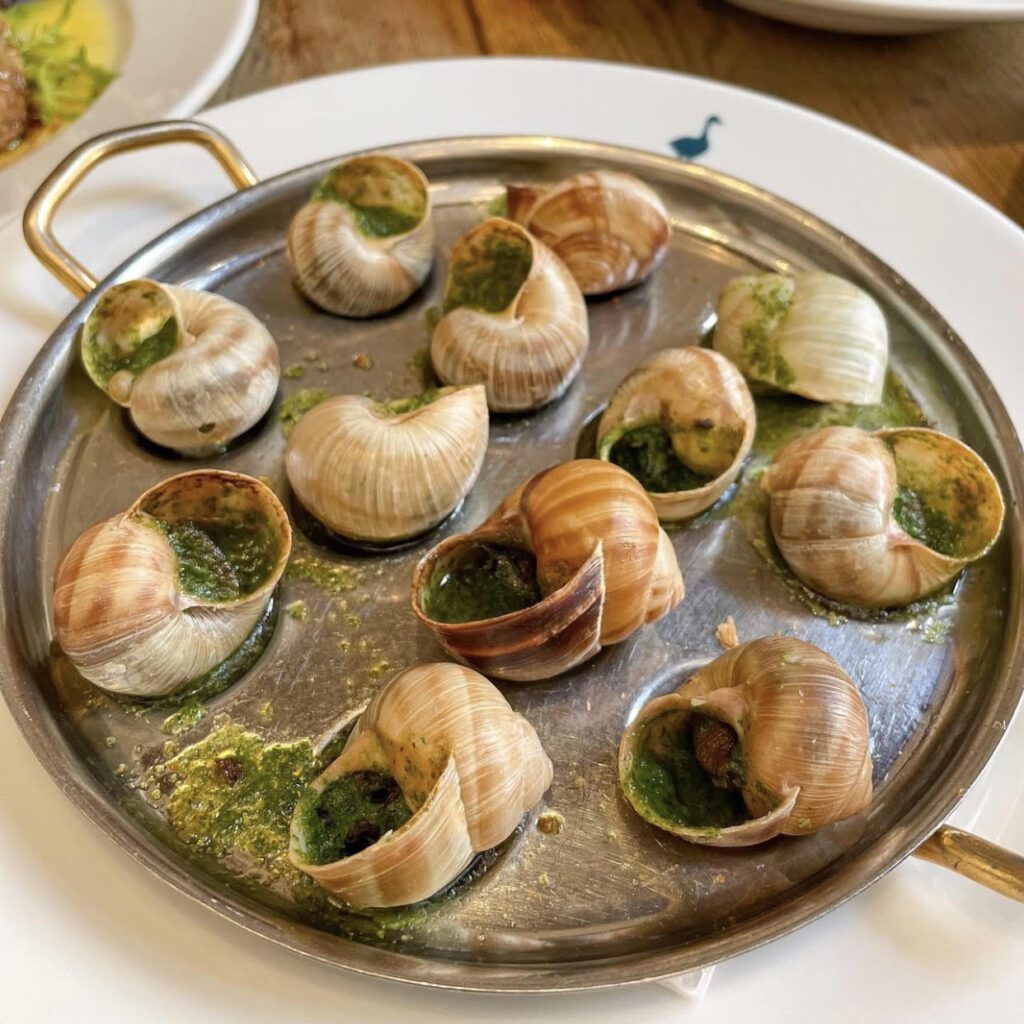 escargots christmas france food