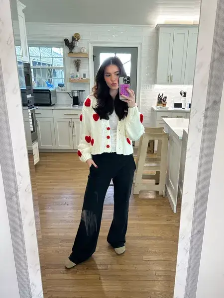 hearts sweater Valentines day outfits galentines day outfit ideas