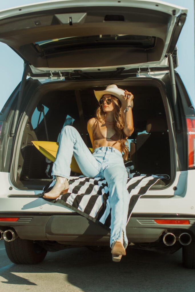 coastal cowgirl outfits, denim