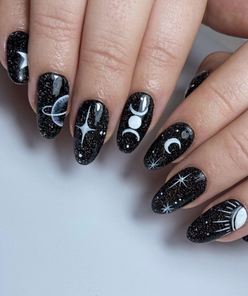 black nails, halloween