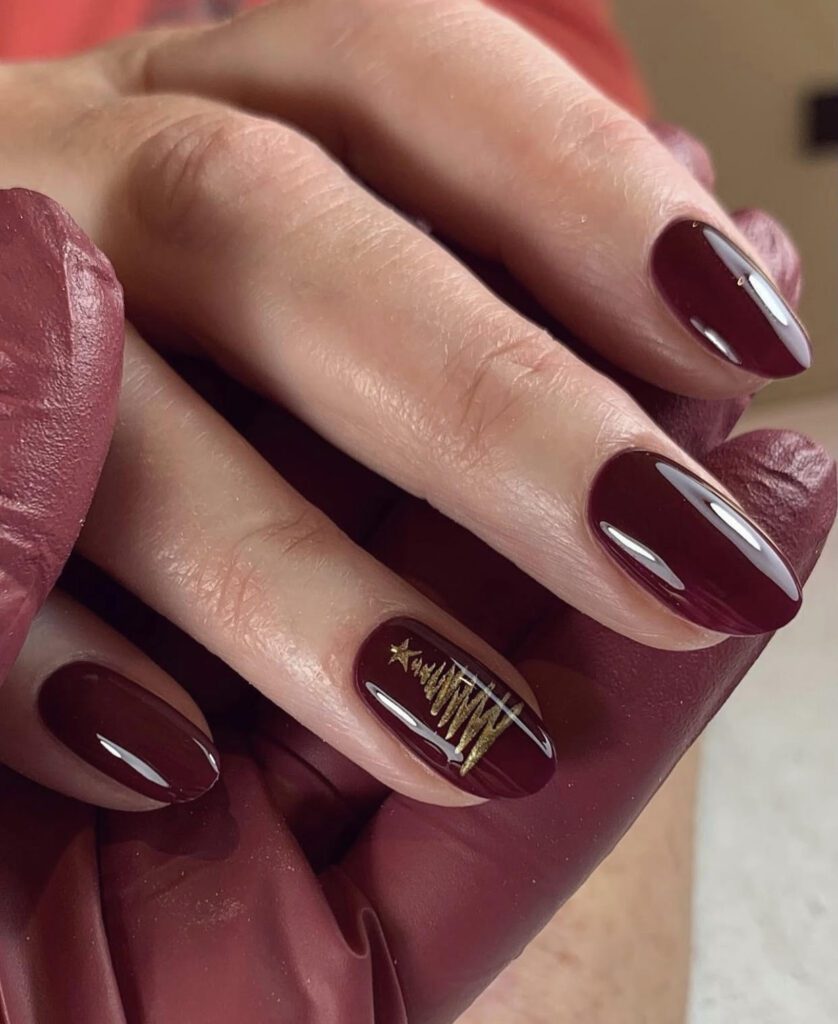 red nails for christmas