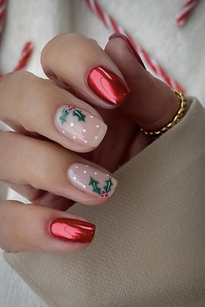 33+ Festive Christmas Nail Ideas for Short Nails