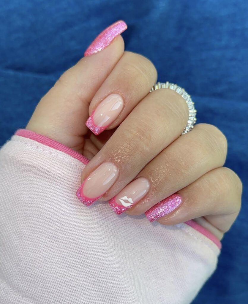 valentines nail ideas coffin, pink glitter
