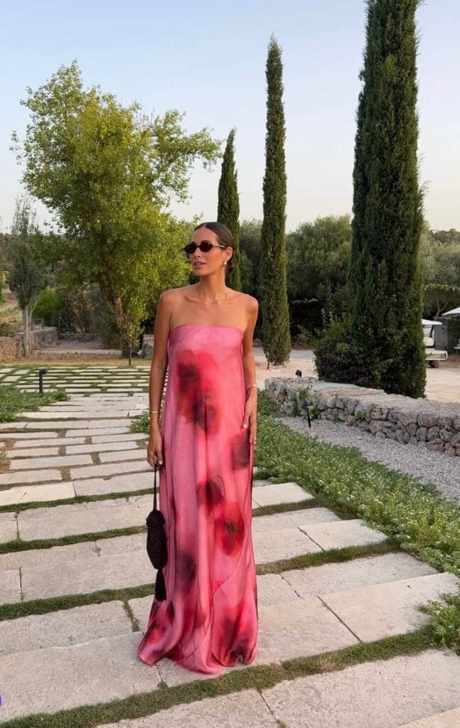 Maxi dress vacation dinner outfit